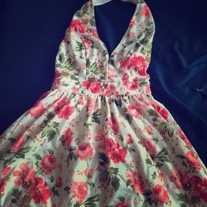Floral dress 👗